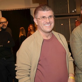 Leon Tsoukernik odhalil, že Charlotte Ella má přítele.