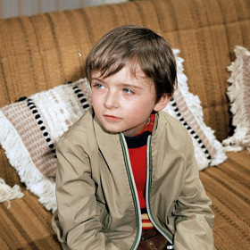 Poznáváte ho? Je to herec Michal Suchánek.