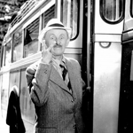 Jelikož patřil mezi nejznámější a velmi vytížené prvorepublikové celebrity, potřeboval také někdy "vypnout". (snímek je z filmu Muž v povětří)