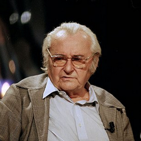 Jiří Sovák zažil během své bohaté herecké kariéry nejednu veselou historku. Několik z nich se váže i k jeho kolegovi Vladimíru Menšíkovi, se kterým excelovali v seriálu Chalupáři. Ten slaví 50 let od premiéry a zhlédnout ho můžete na iVysílání ČT.