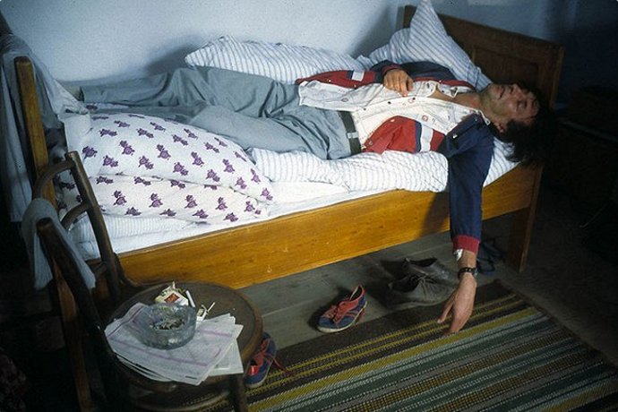 Dědictví aneb Kurvahošigutntág: Bohuš je vesnický exot, který najednou zbohatne. Velmi věrně ho ztvárnil herec Boleslav Polívka.