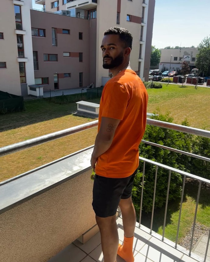 Chris Mumba se živil i jako model.