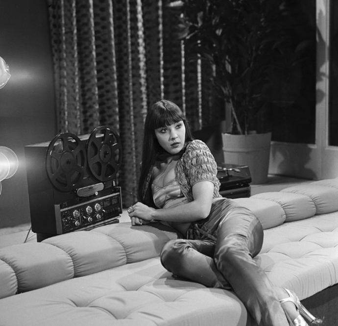 S Dádou se setkal roku 1987 v Paříži a hodně to mezi nimi jiskřilo. Herečka tehdy měla pověst sexbomby, a to díky seriálům Návštěvníci nebo Arabela, jež jsou k dispozici na iVysílání.