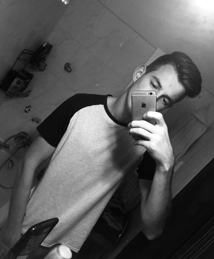 Jan Štefela je nejzářivější hvězdou české atletiky, ale rád se ukazuje i mimo doskočiště.