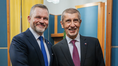 FOTO: Andrej Babiš si pohovořil s Peterem Pellegrinim.
