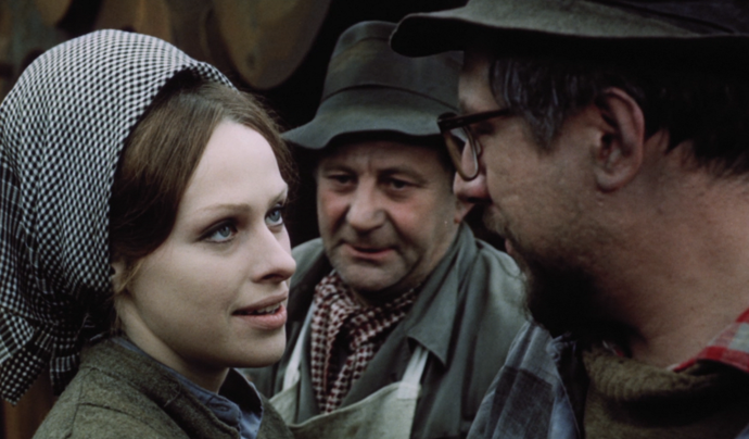 Věra Křesadlová ve filmu Skřivánci na niti.