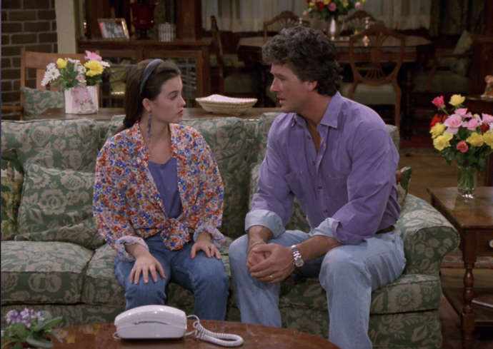 Angela Watson a Patrick Duffy v seriálu Krok za krokem.