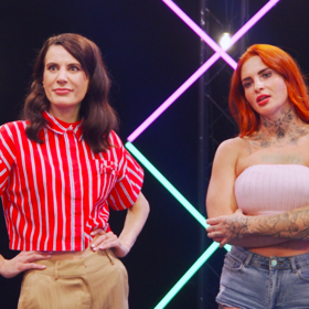 Tereza Osladilová s moderátorkou show Monikou Timkovou.