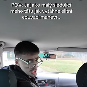 David Vácha si ve svých skečích často bere na paškál své rodiče.