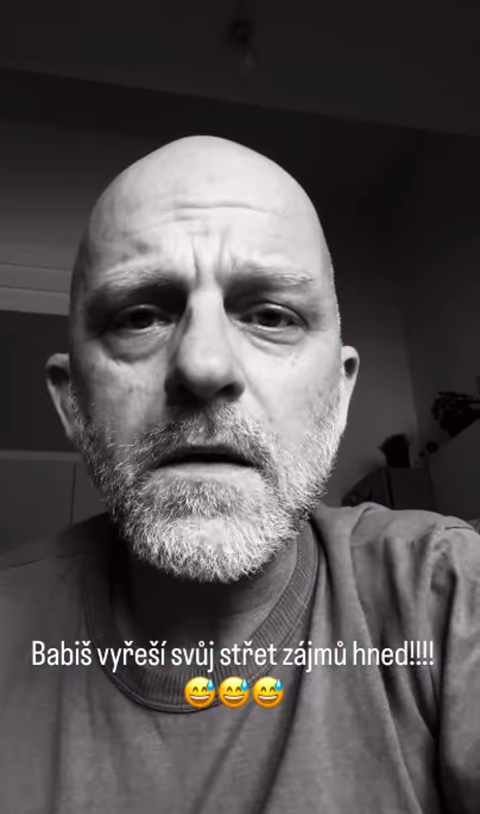 Hynek Čermák natočil parodické video na Babišovu rošádu.