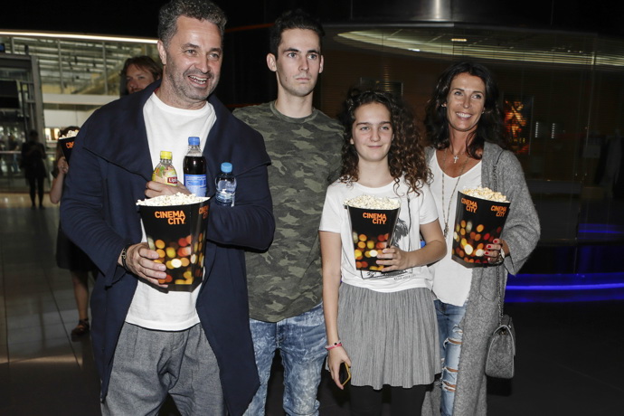 Martin Dejdar s manželkou Danielou, synem Matějem a dcerou Sárou.