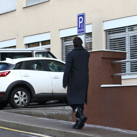 Leoš Mareš se přišel podívat za kolegou. 