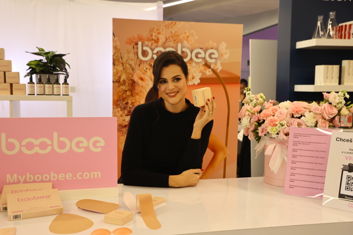 Ornella Koktová se svou značkou na Ellephorii.