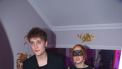 FOTO: František Prachař dorazil s tajemnou zrzkou.