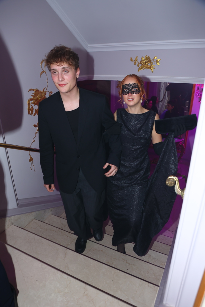 František Prachař dorazil s tajemnou zrzkou.