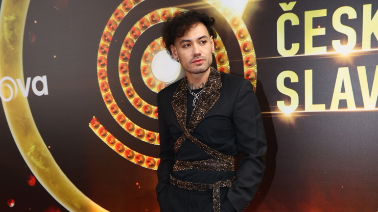 Renne Dang se pochlubil maminkou. Odhalil jejich zvláštní vztahy 