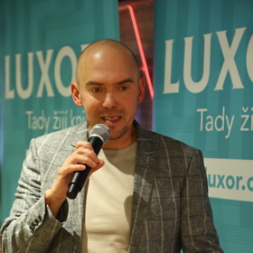 Láďa Hruška vydal novou knihu.