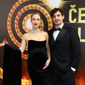 Čestmír Strakatý po boku své krásné partnerky.