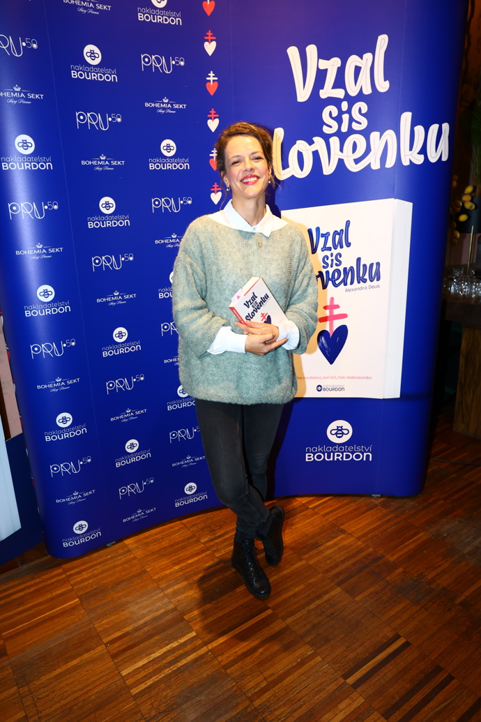 Andrea Růžičková na křtu knihy Vzal sis Slovenku.