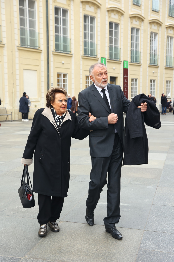 Herečka Jiřina Bohdalová dorazila na poslední rozloučení s Dominikem Dukou.
