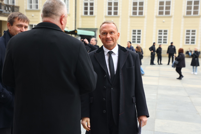 Česko se loučí s kardinálem Dominikem Dukou.