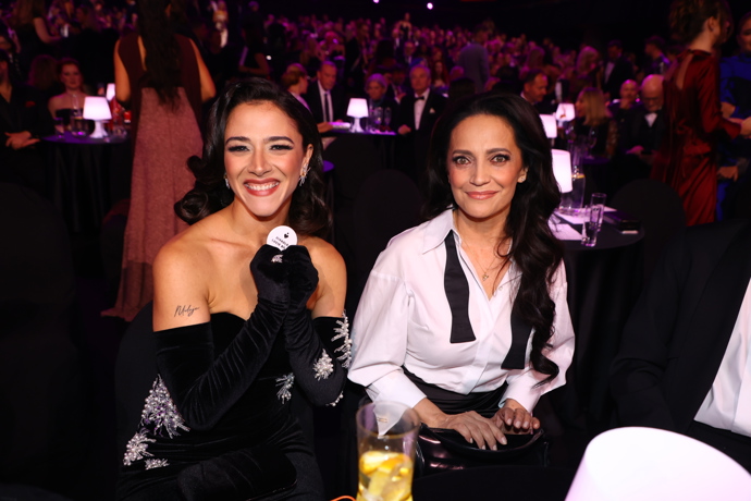 Eva Burešová usedla vedle Lucie Bílé.