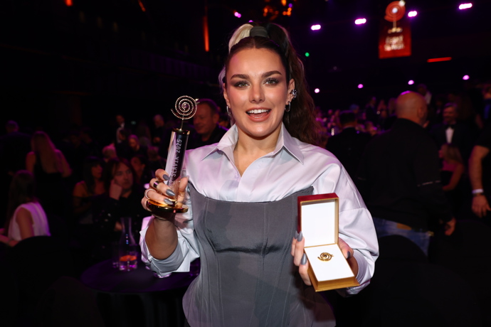 Ewa Farna je opět zlatou slavicí.