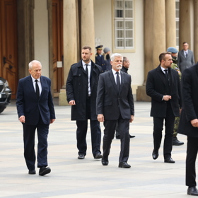 Do katedrály svatého Víta dorazil právě prezident Petr Pavel.
