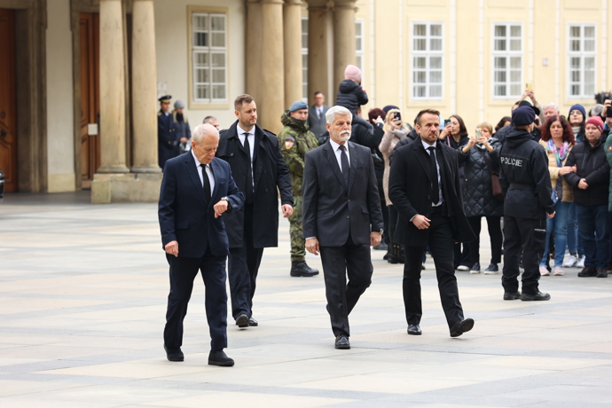 Do katedrály svatého Víta dorazil právě prezident Petr Pavel.