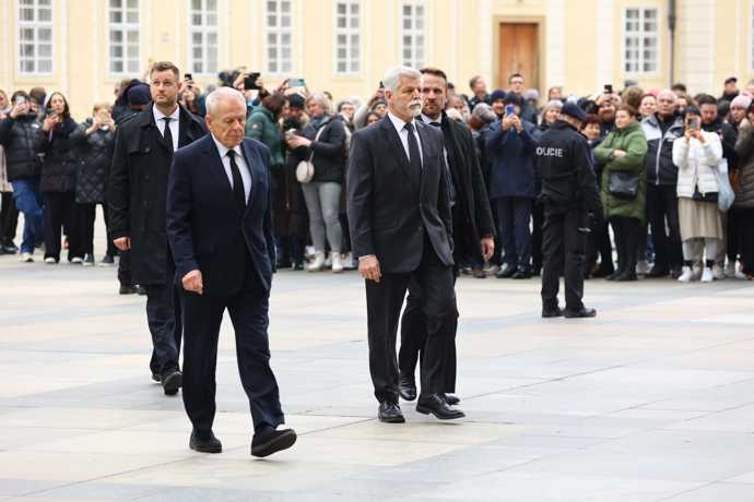 Do katedrály svatého Víta dorazil právě prezident Petr Pavel.