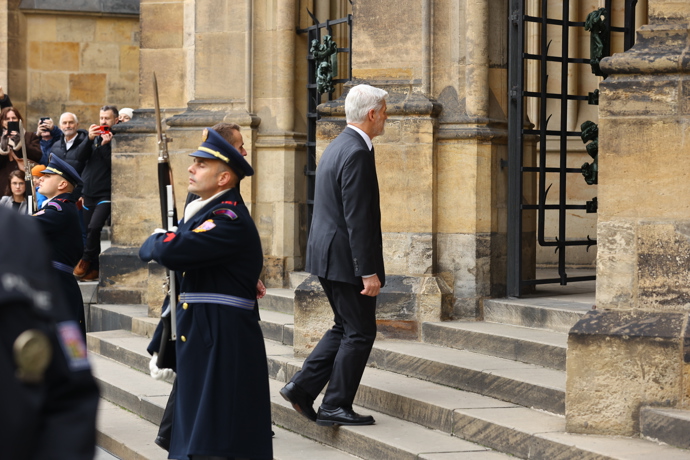 Do katedrály svatého Víta dorazil právě prezident Petr Pavel.