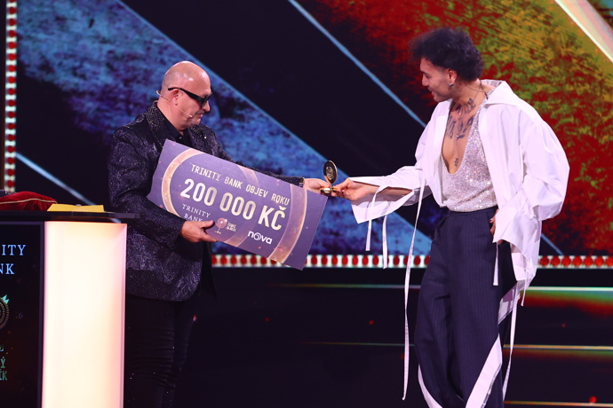 Renne Dang se stal objevem roku.