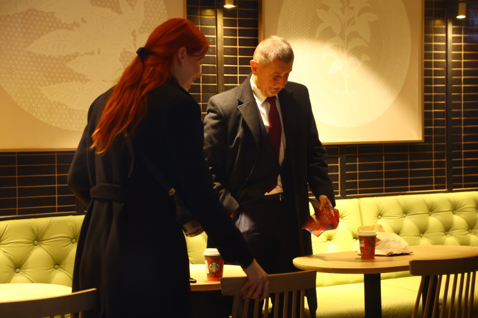 Andrej Babiš byl na Národní třídě vypískán.