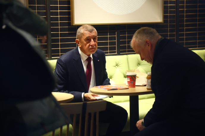 Andrej Babiš a marketingová expertka hnutí ANO Aneta Zicklerová na Národní třídě.