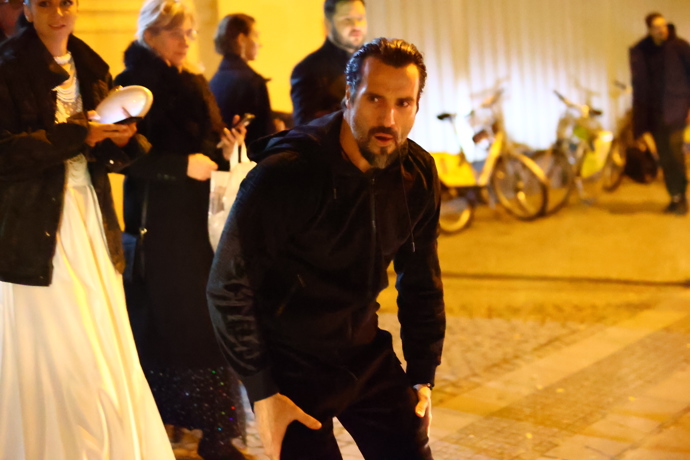 Zpěvák si odnáší zlatého slavíka