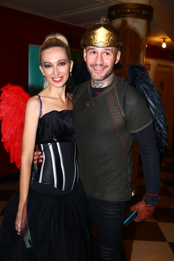 Sámer Issa je zamilovaný až po uši. 