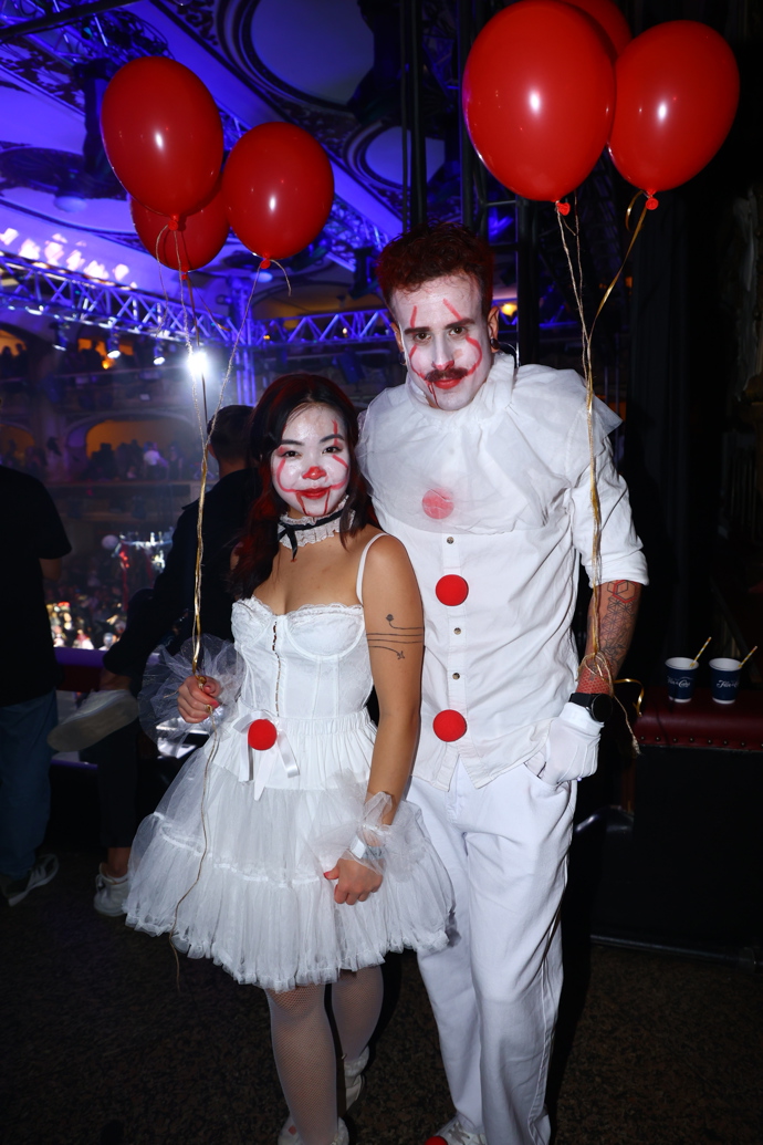 Halloween 2025 přinesl zajímavé kostýmy. 