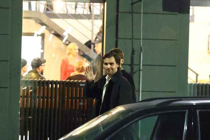 Leoš Mareš zamával. 