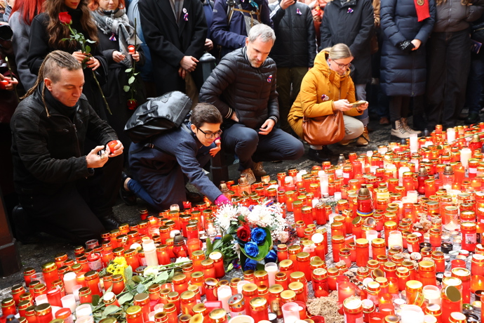 Oslavy na Národní třídě.