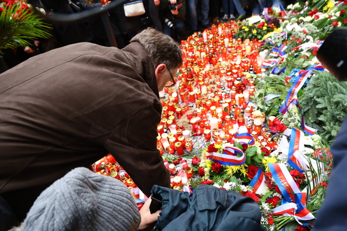 Veřejnost na Národní třídě během oslav 17. listopadu.