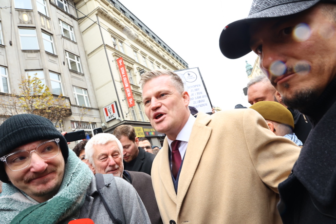 Na Filipa Turka lidé křičeli, že je fašista.