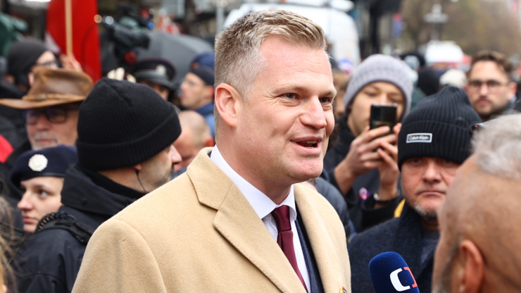 Filip Turek byl na Národní třídě v obležení davu.