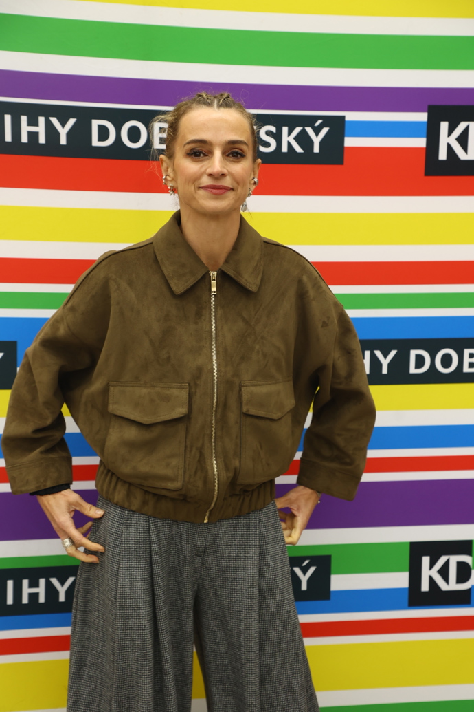 Ivana Jirešová na sobě maká.