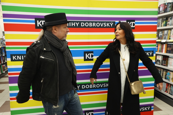 Petr Kolář a Heidi Janků.