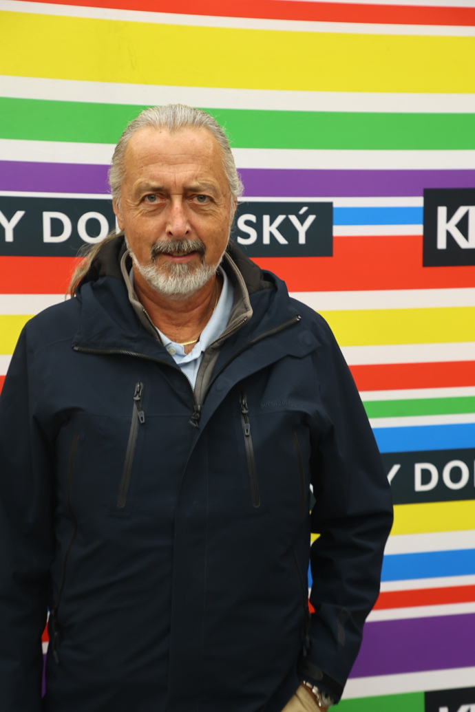 Dorazil také Oldřich Kříž. 