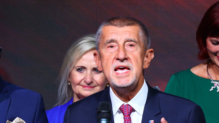 Andrej Babiš během tiskovky.