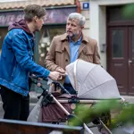 Když Luděk spatří Rosťu s malou Esterkou, pořádně ho to namíchne. 