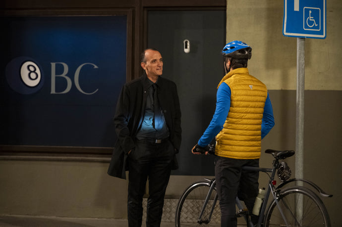 Jirkovi již Pecháček otevřeně vyhrožuje s poukazem na jeho či Martinino bezpečí.