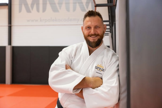 Velkou posilou tohoto týdne v seriálu Ulice je náš olympionik Lukáš Krpálek.