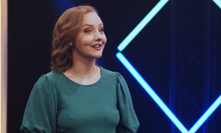 Bizár v Naked Attraction: Bývalá satanistka hledá lásku. Dnes se hlásí k bohu 